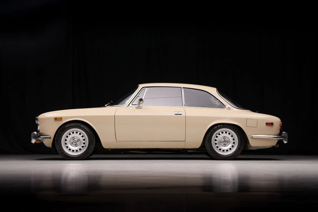 1974 Alfa Romeo 2000 GT Veloce - Image 24 of 31