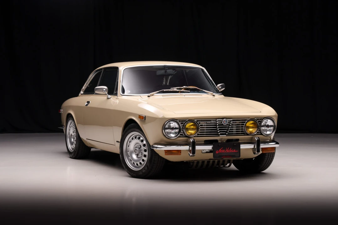1974 Alfa Romeo 2000 GT Veloce - Image 8 of 31