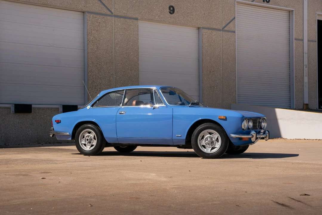 1974 Alfa Romeo 2000 GT Veloce - Image 27 of 31