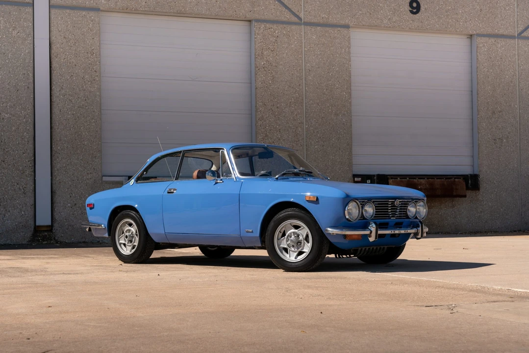 1974 Alfa Romeo 2000 GT Veloce - Image 25 of 31