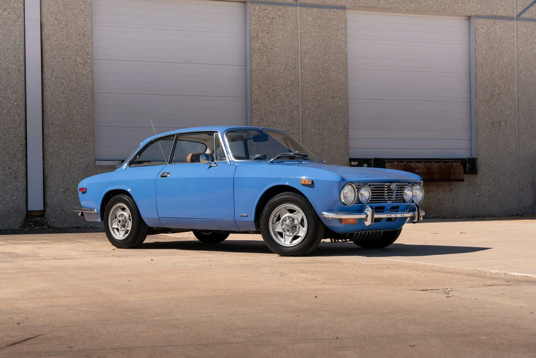 1974 Alfa Romeo 2000 GT Veloce - Image 24 of 31