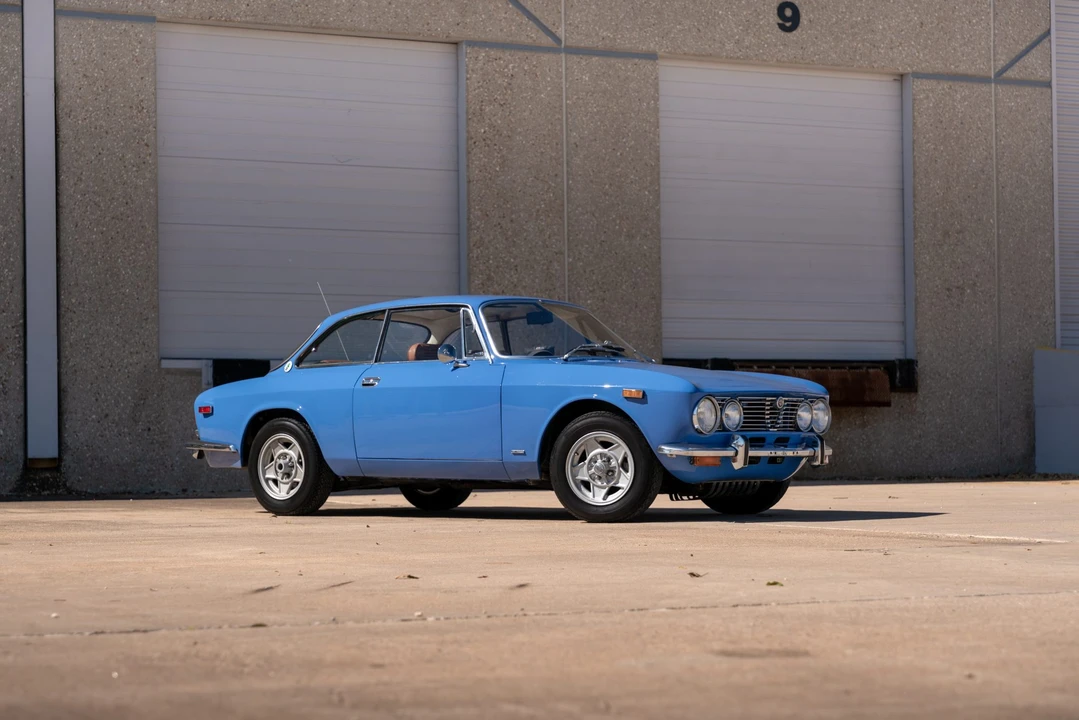 1974 Alfa Romeo 2000 GT Veloce - Image 23 of 31