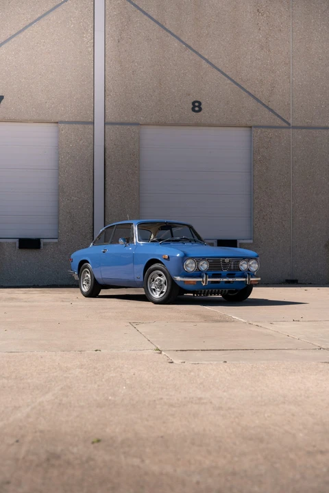 1974 Alfa Romeo 2000 GT Veloce - Image 20 of 31
