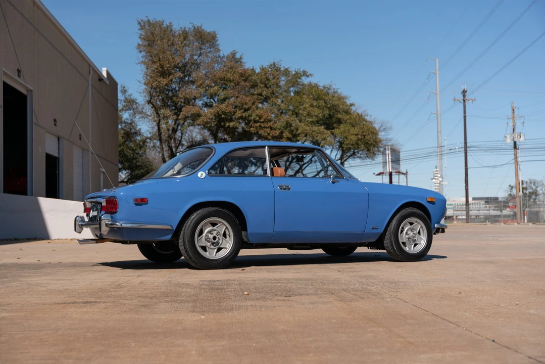 1974 Alfa Romeo 2000 GT Veloce - Image 30 of 31
