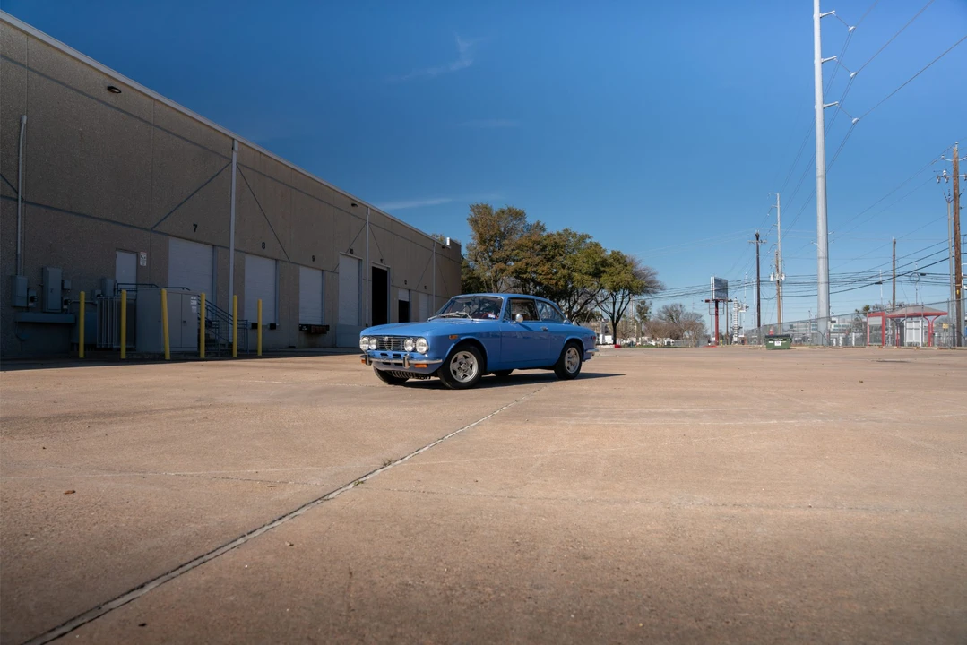 1974 Alfa Romeo 2000 GT Veloce - Image 4 of 31