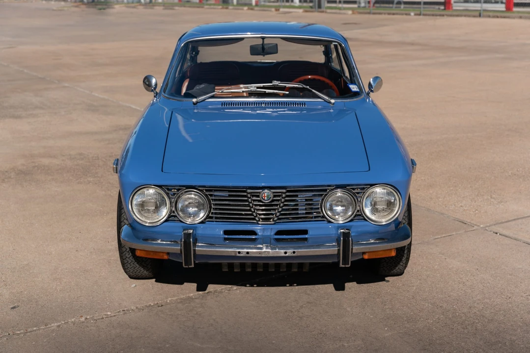 1974 Alfa Romeo 2000 GT Veloce - Image 13 of 31