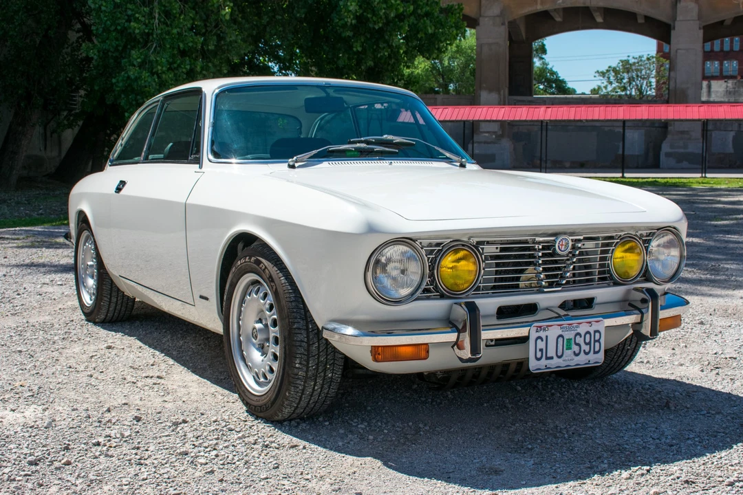 1974 Alfa Romeo 2000 GT Veloce - Image 5 of 31
