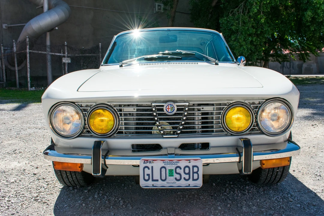 1974 Alfa Romeo 2000 GT Veloce - Image 4 of 31