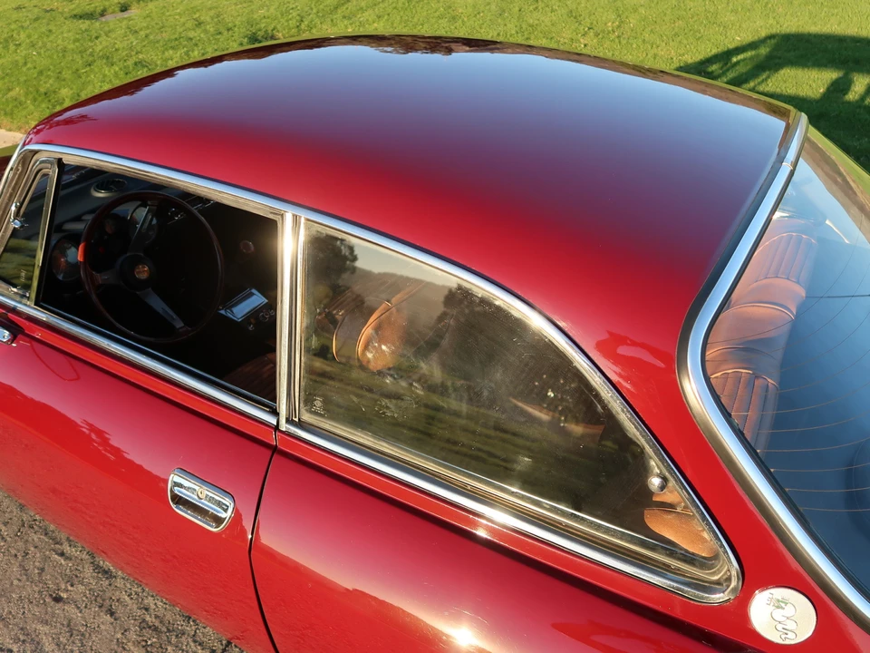 1974 Alfa Romeo 2000 GT Veloce - Image 26 of 31