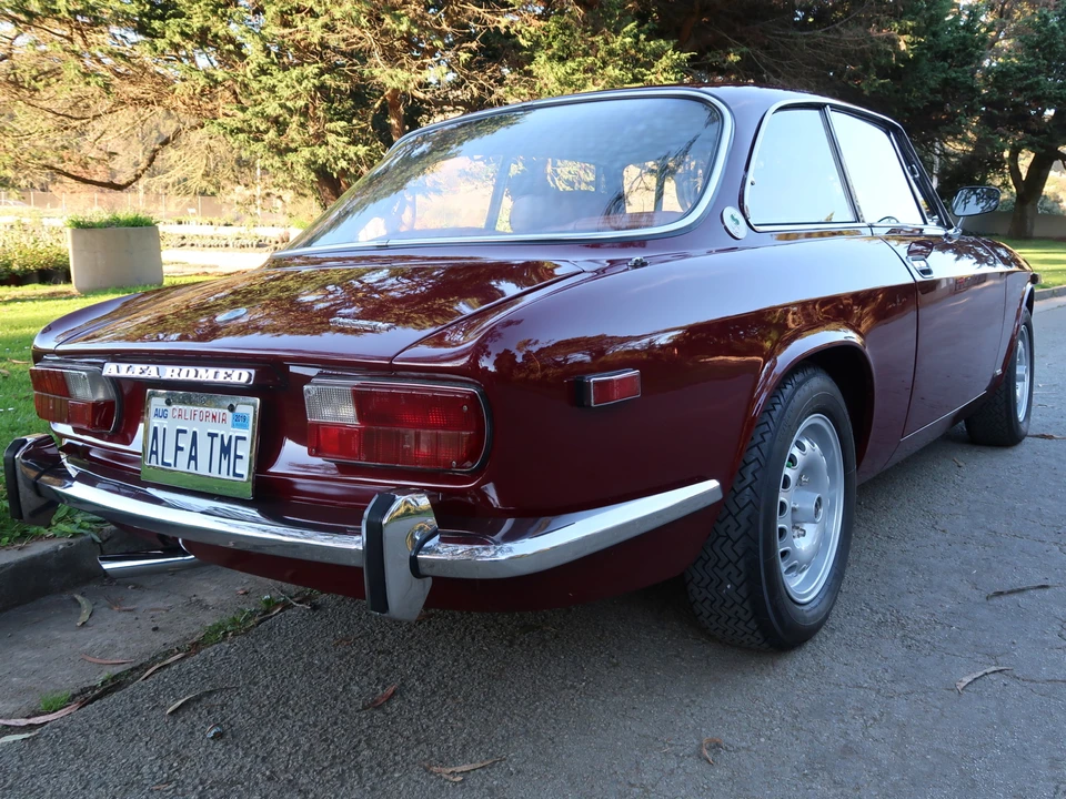 1974 Alfa Romeo 2000 GT Veloce - Image 12 of 31