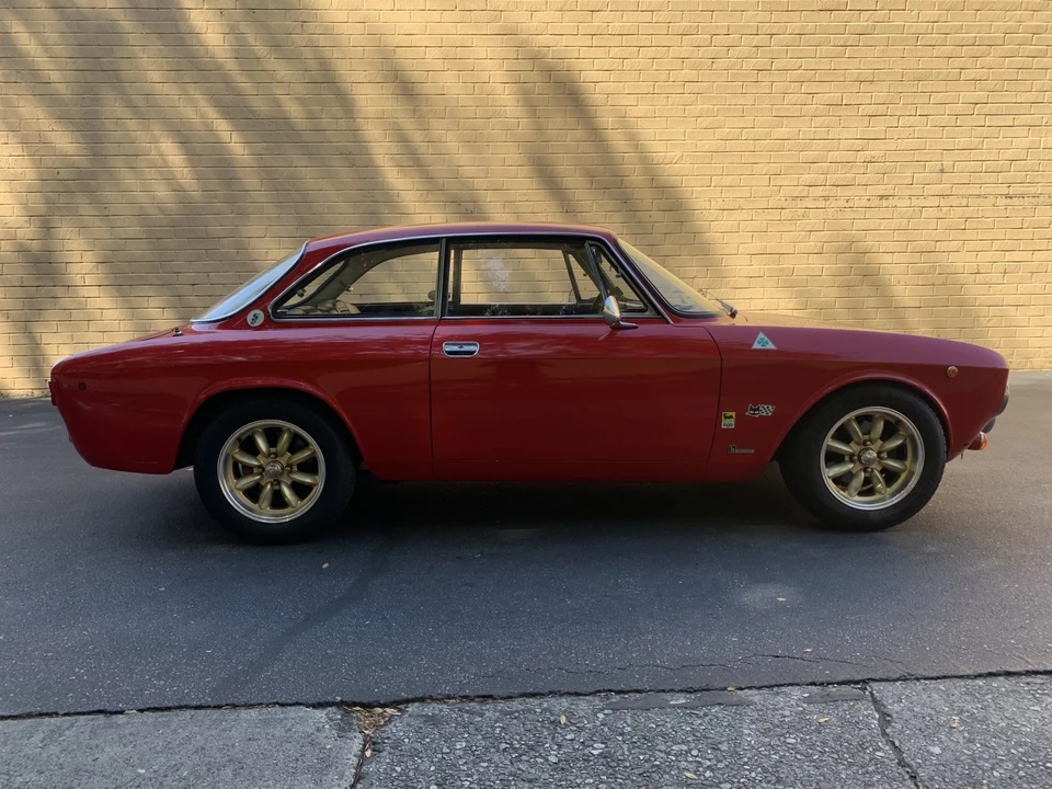 1974 Alfa Romeo 2000 GT Veloce - Image 10 of 31