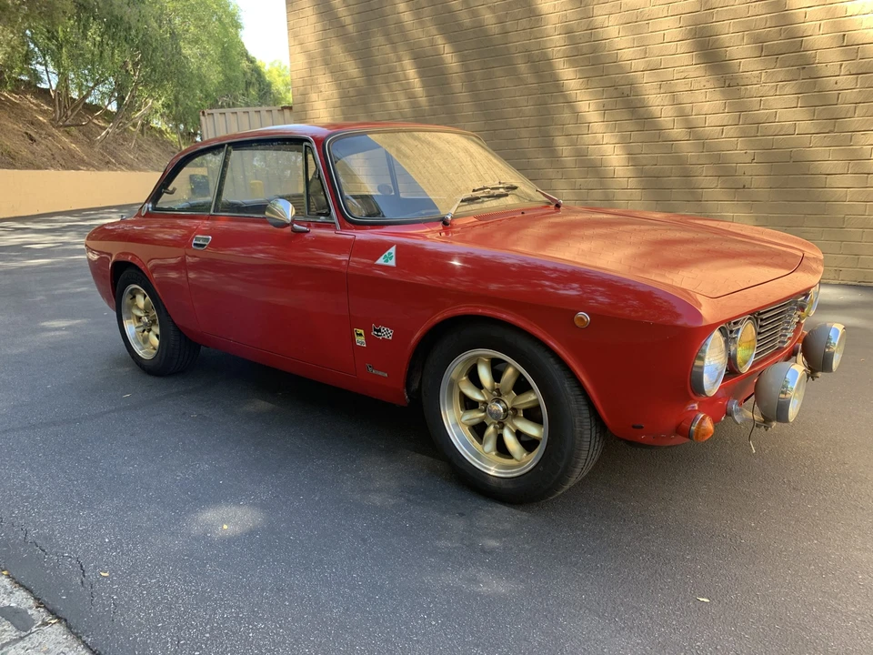 1974 Alfa Romeo 2000 GT Veloce - Image 12 of 31