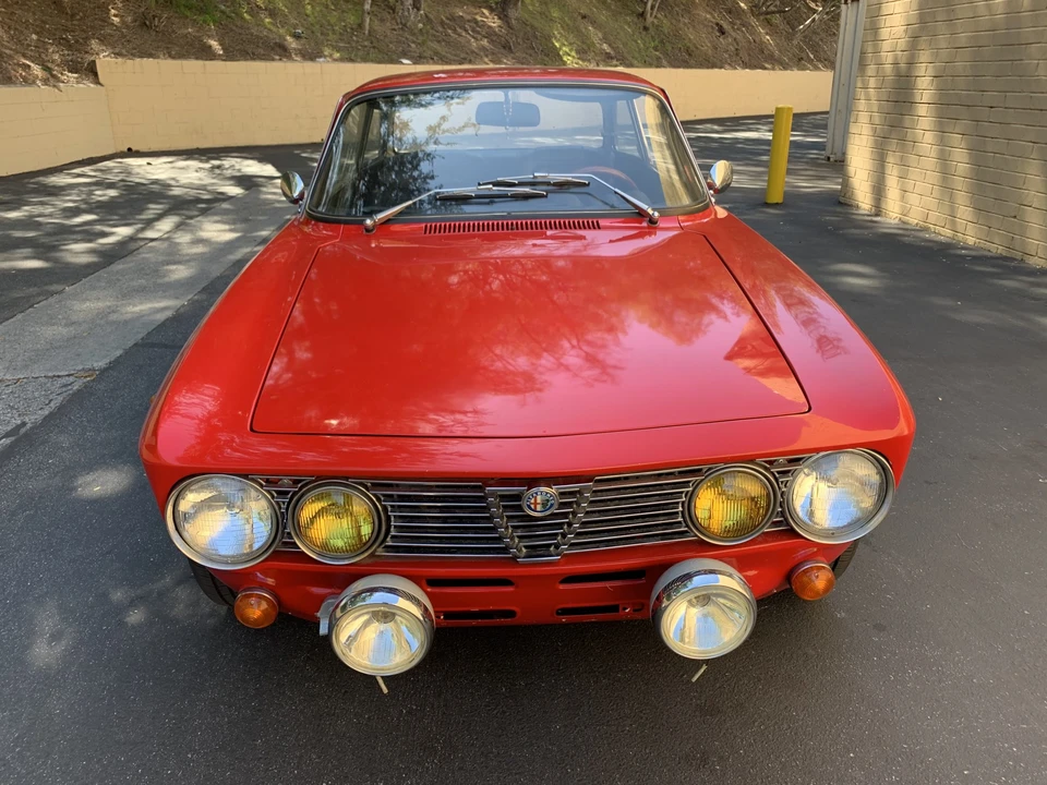 1974 Alfa Romeo 2000 GT Veloce - Image 16 of 31
