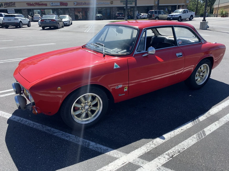 1974 Alfa Romeo 2000 GT Veloce - Image 25 of 31