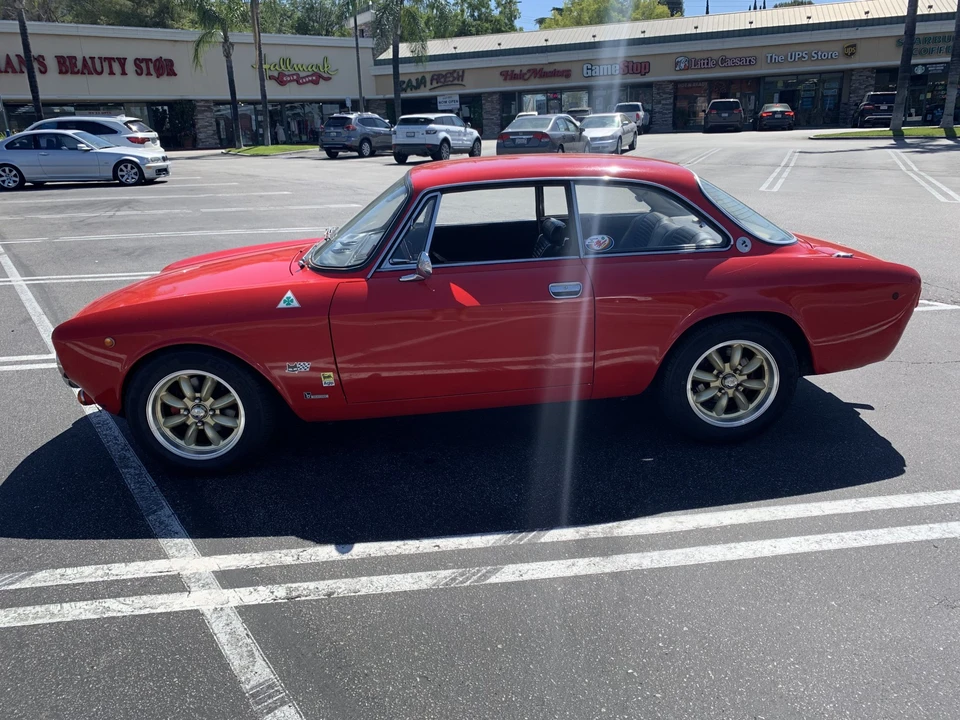 1974 Alfa Romeo 2000 GT Veloce - Image 23 of 31