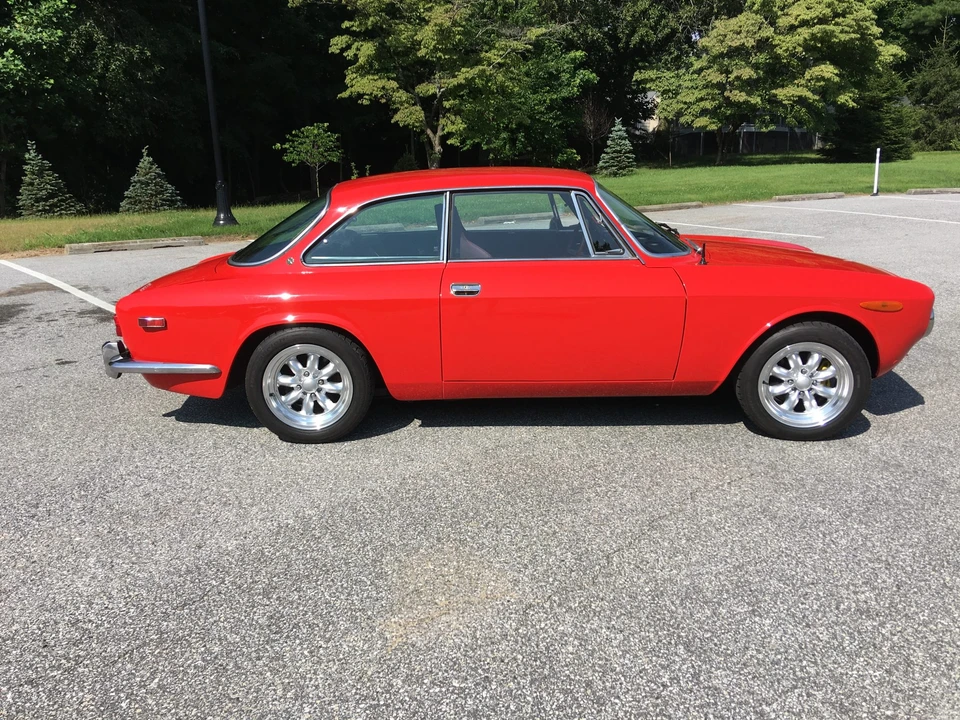 1974 Alfa Romeo 2000 GT Veloce - Image 16 of 31