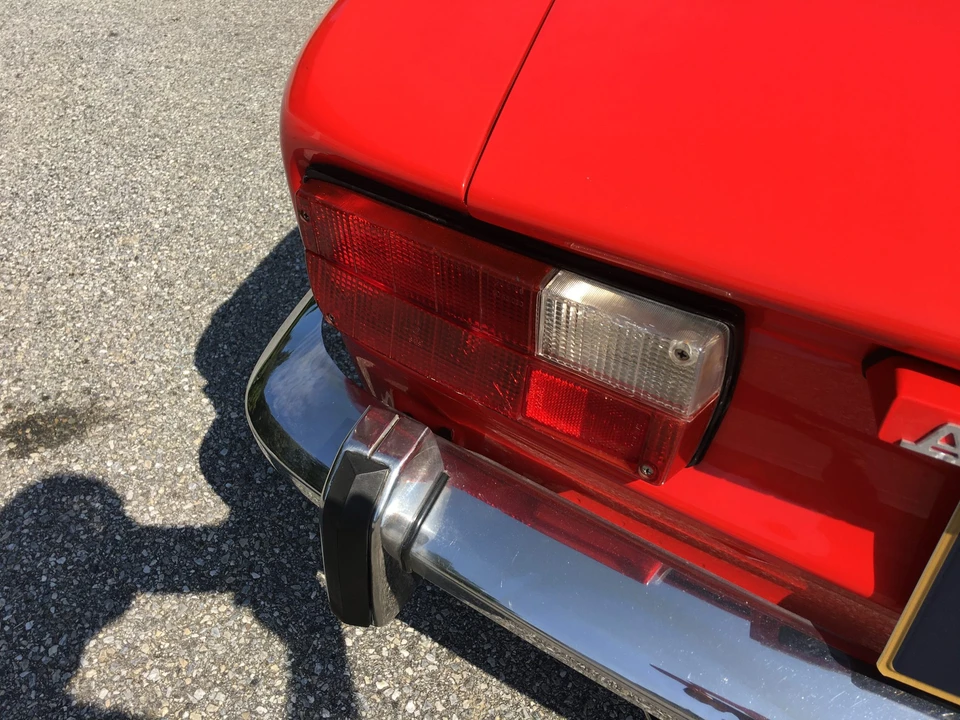 1974 Alfa Romeo 2000 GT Veloce - Image 31 of 31
