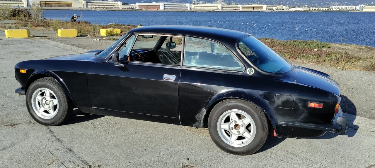1974 Alfa Romeo 2000 GT Veloce - Image 20 of 31