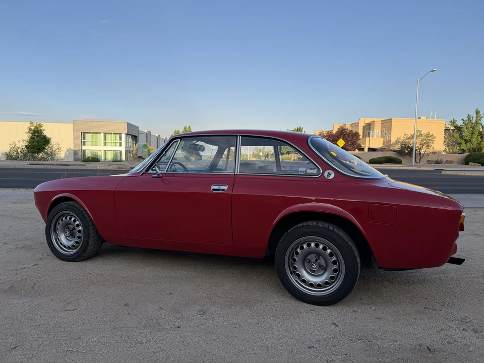 1974 Alfa Romeo 2000 GT Veloce - Image 30 of 31