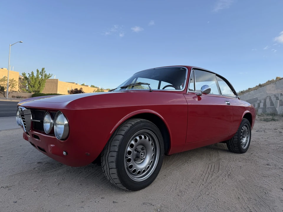 1974 Alfa Romeo 2000 GT Veloce - Image 27 of 31
