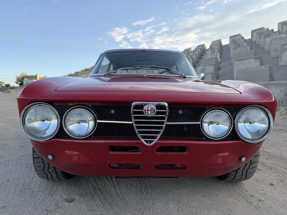 1974 Alfa Romeo 2000 GT Veloce - Image 19 of 31