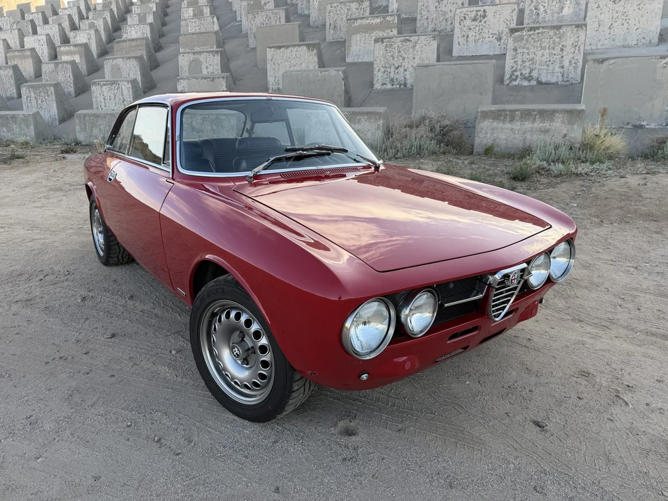 1974 Alfa Romeo 2000 GT Veloce - Image 8 of 31