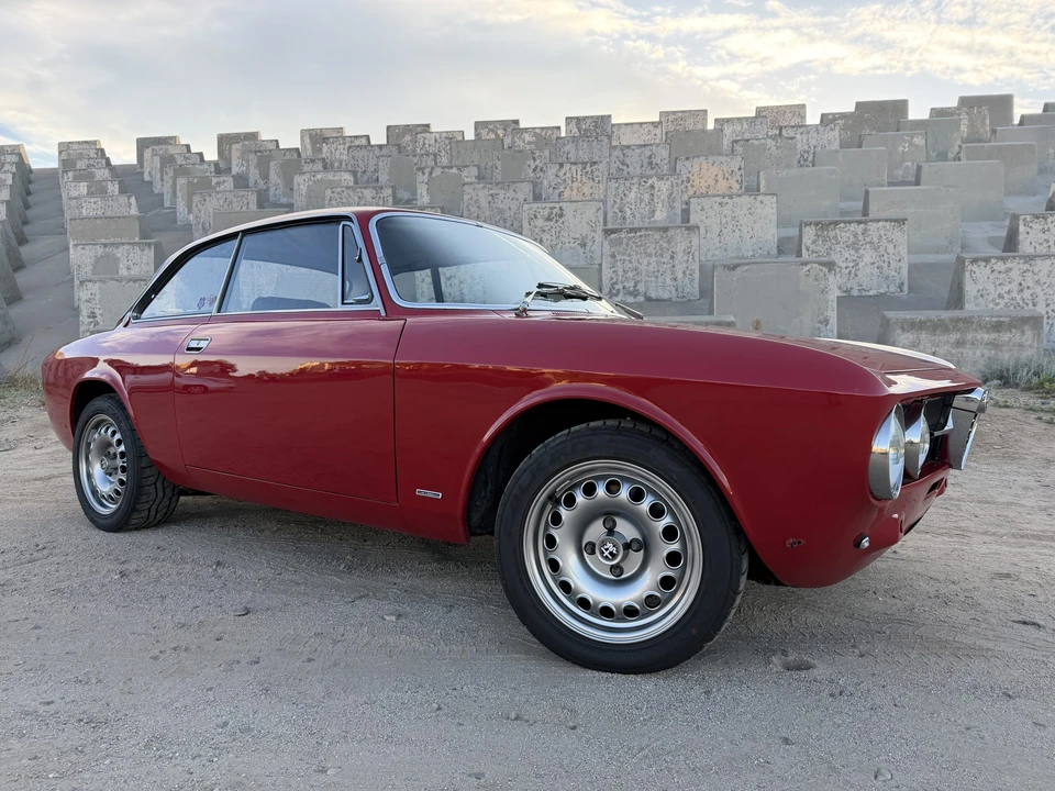 1974 Alfa Romeo 2000 GT Veloce - Image 3 of 31