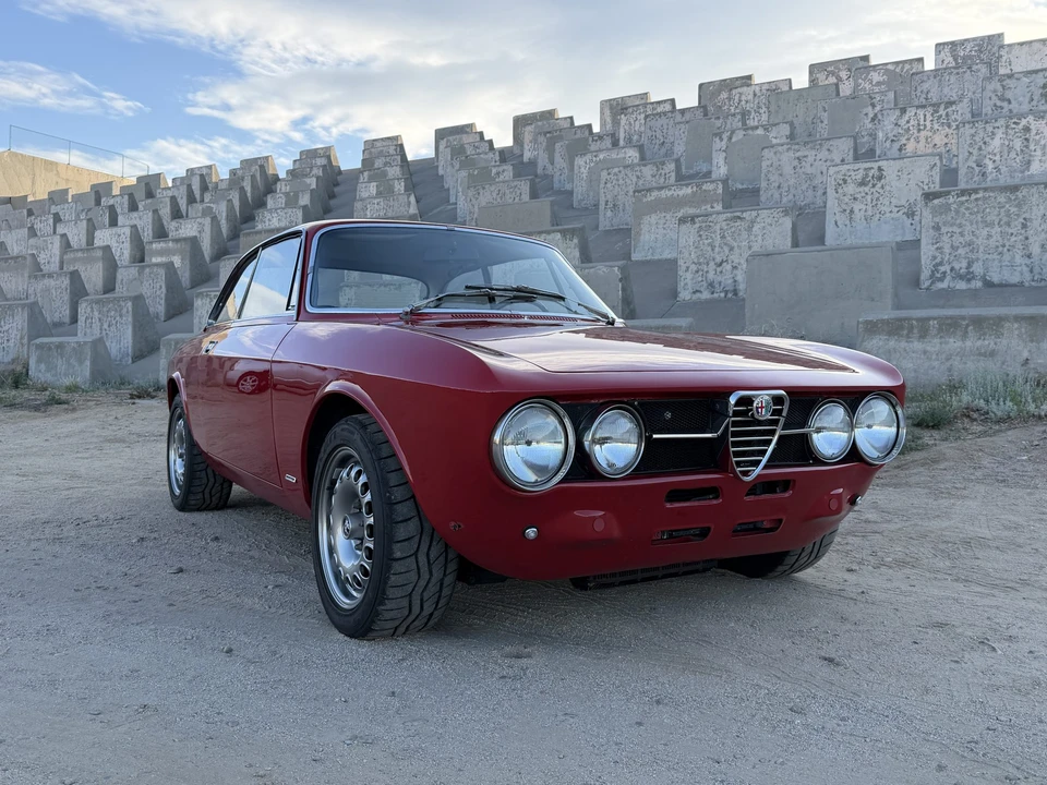 1974 Alfa Romeo 2000 GT Veloce - Image 15 of 31