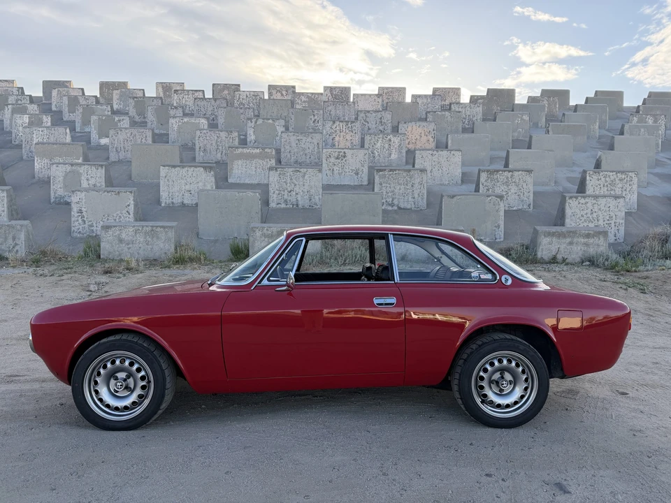 1974 Alfa Romeo 2000 GT Veloce - Image 31 of 31