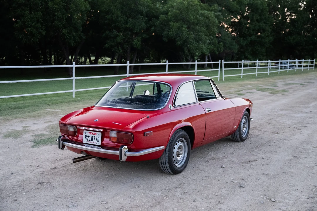 1974 Alfa Romeo 2000 GT Veloce - Image 16 of 31