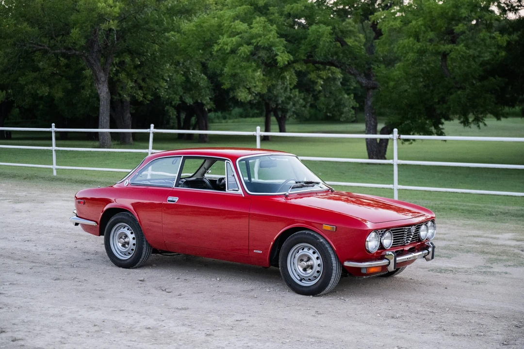 1974 Alfa Romeo 2000 GT Veloce - Image 28 of 31