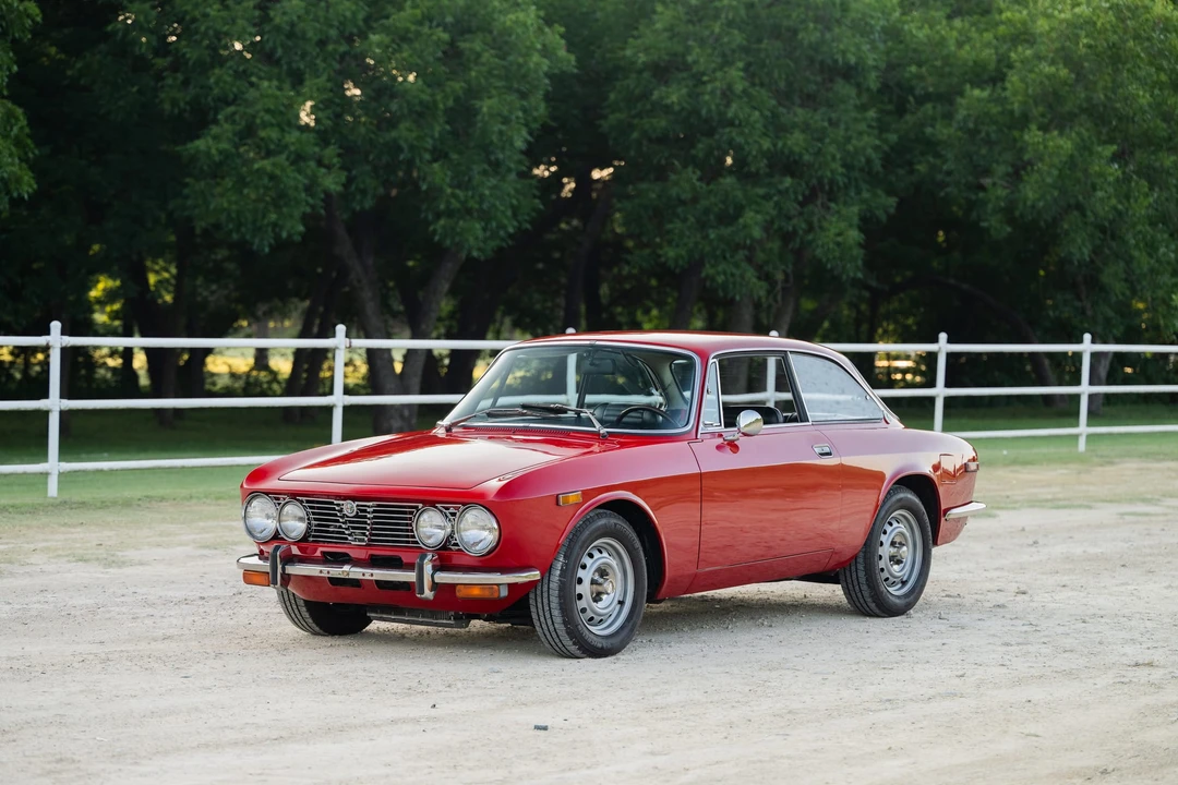 1974 Alfa Romeo 2000 GT Veloce - Image 3 of 31