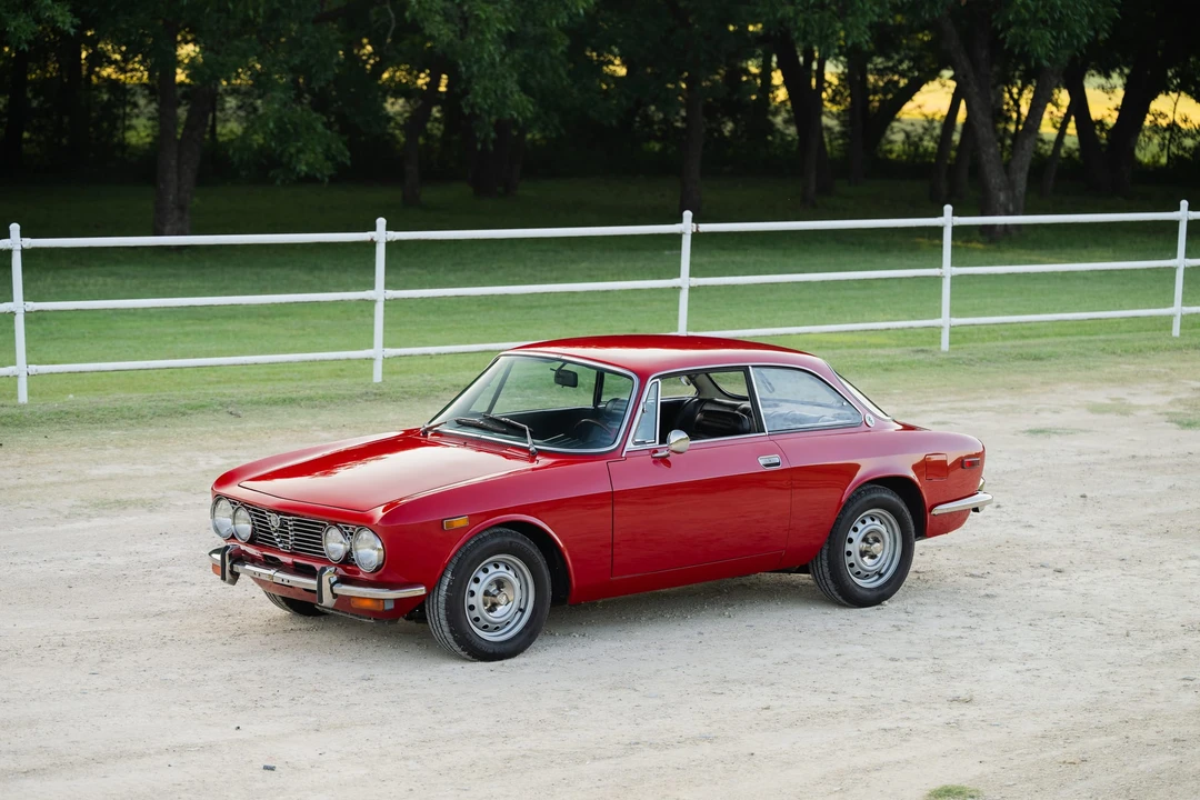 1974 Alfa Romeo 2000 GT Veloce - Image 4 of 31