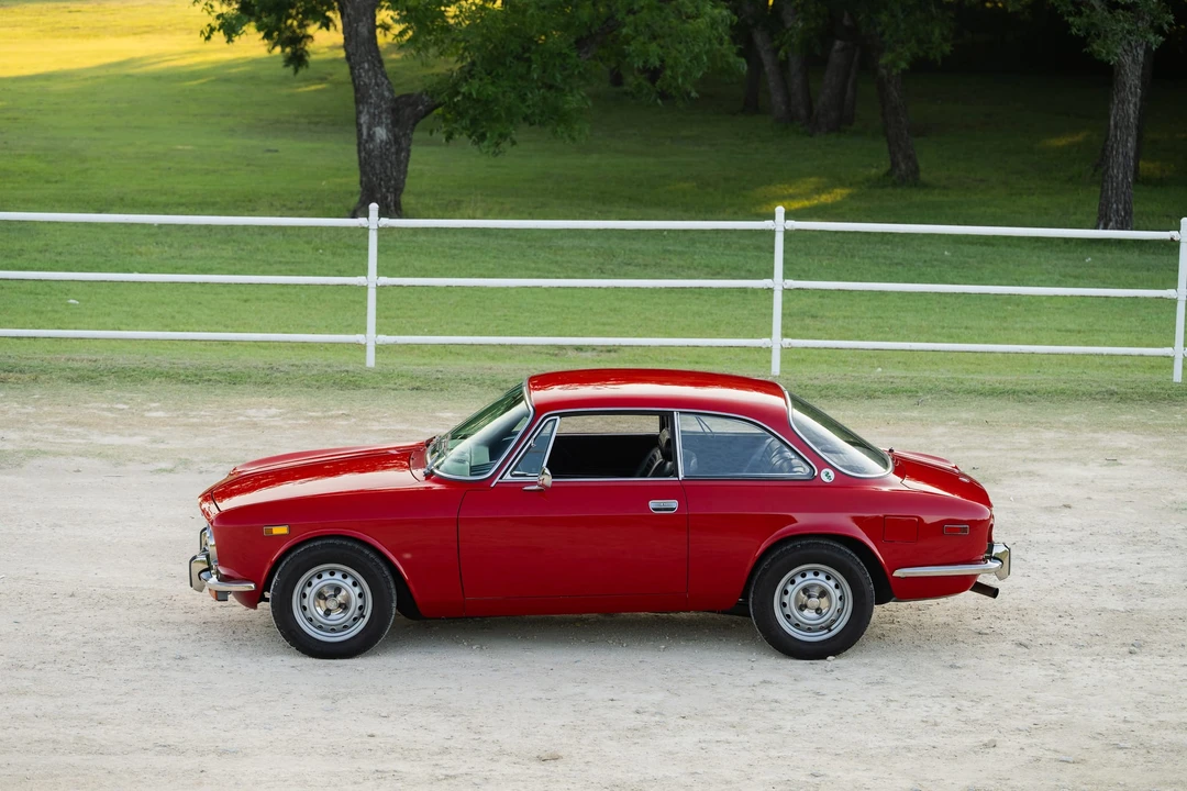 1974 Alfa Romeo 2000 GT Veloce - Image 7 of 31