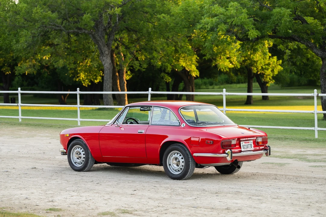 1974 Alfa Romeo 2000 GT Veloce - Image 10 of 31