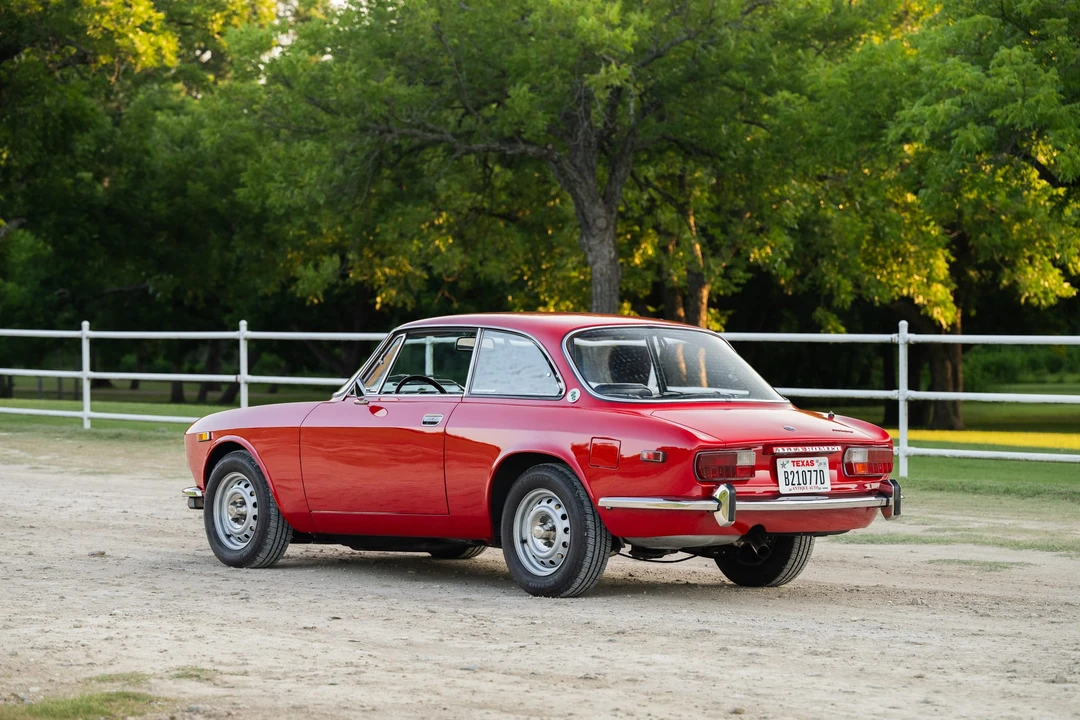 1974 Alfa Romeo 2000 GT Veloce - Image 9 of 31
