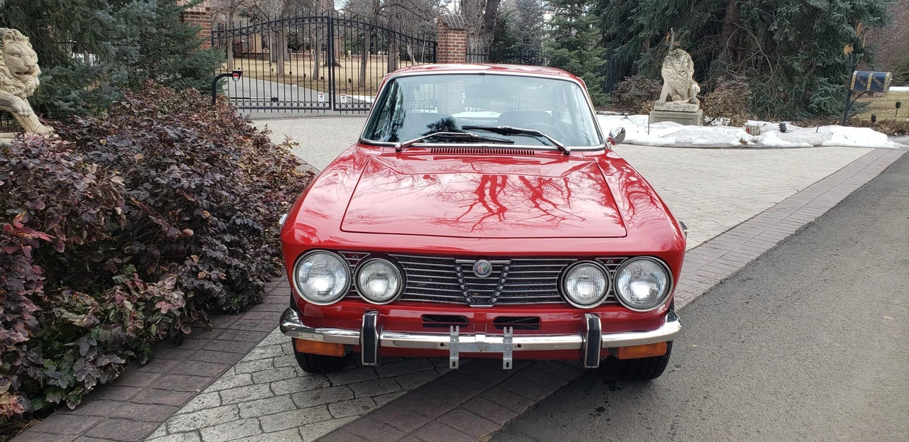 1974 Alfa Romeo 2000 GT Veloce - Image 13 of 31