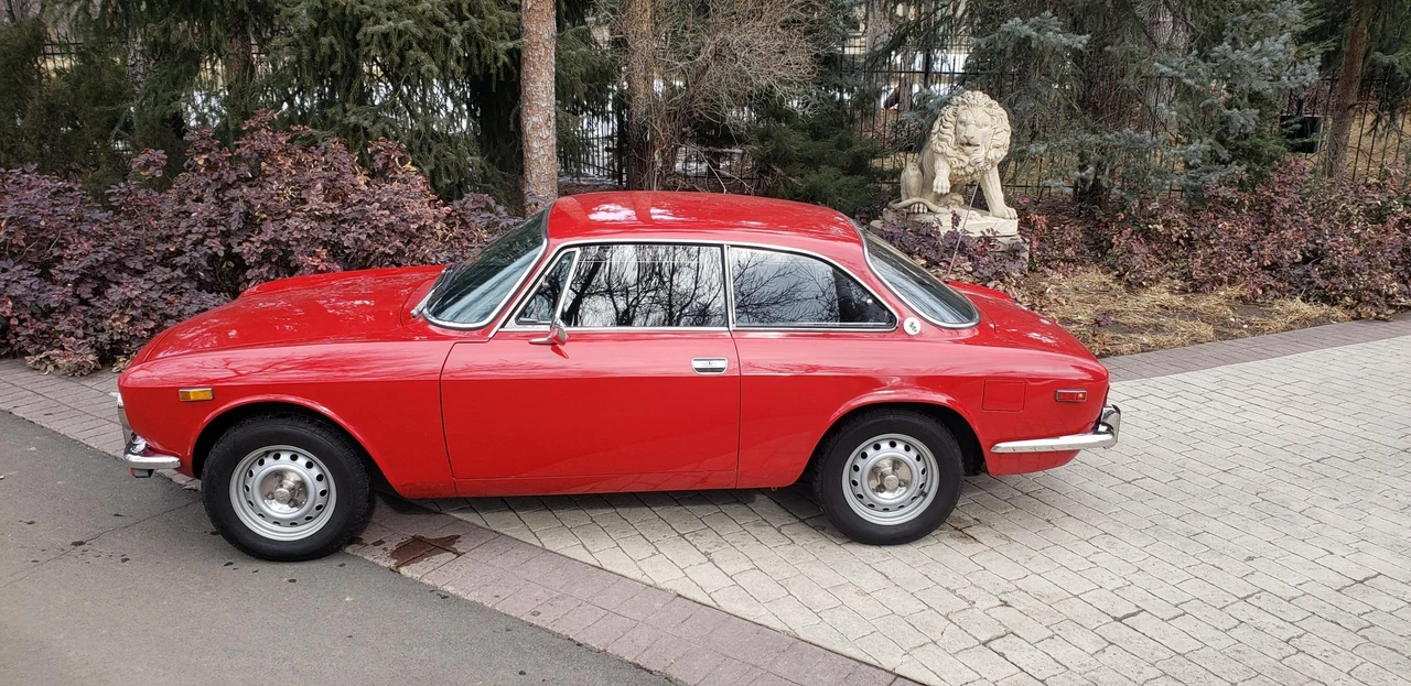 1974 Alfa Romeo 2000 GT Veloce - Image 20 of 31