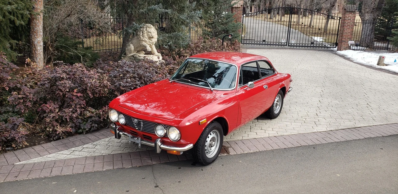 1974 Alfa Romeo 2000 GT Veloce - Image 2 of 31