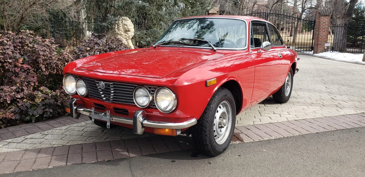 1974 Alfa Romeo 2000 GT Veloce - Image 10 of 31
