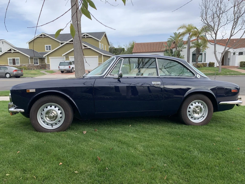 1974 Alfa Romeo 2000 GT Veloce - Image 10 of 31