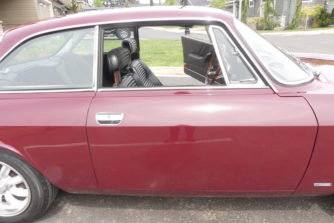 1974 Alfa Romeo 2000 GT Veloce - Image 22 of 31