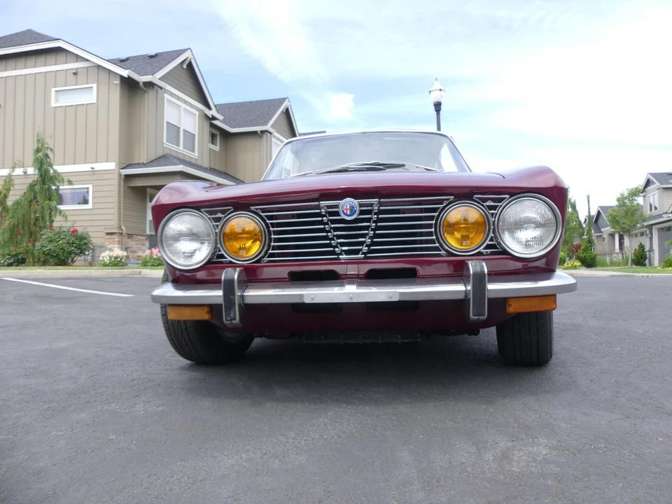 1974 Alfa Romeo 2000 GT Veloce - Image 11 of 31