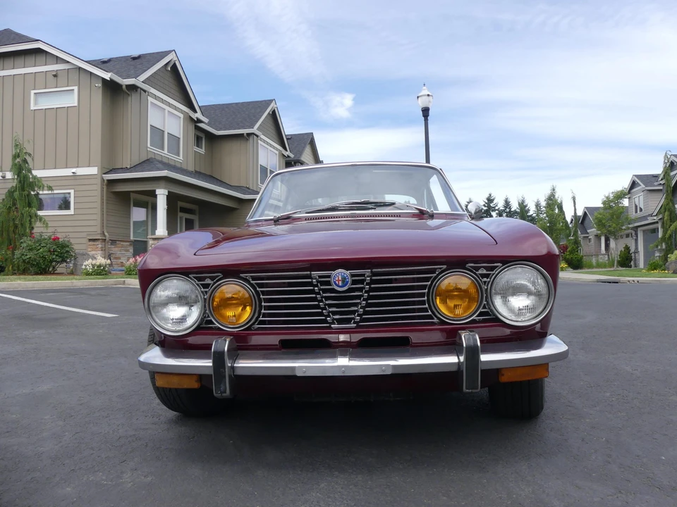 1974 Alfa Romeo 2000 GT Veloce - Image 18 of 31