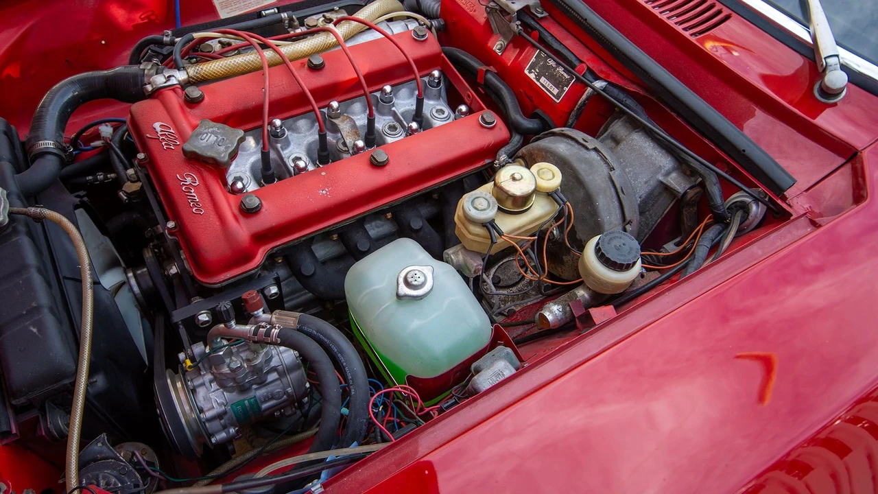 1974 Alfa Romeo Alfetta GT - Image 9 of 31