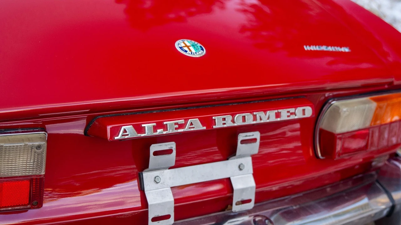 1974 Alfa Romeo Alfetta GT - Image 18 of 31