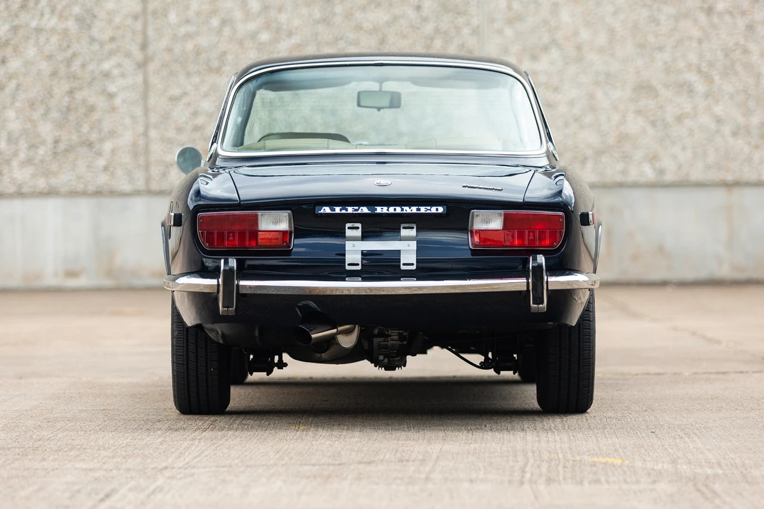 1974 Alfa Romeo 2000 GT Veloce - Image 15 of 31