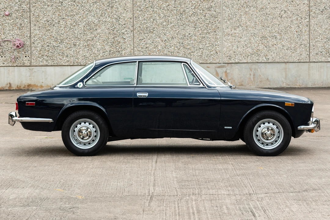 1974 Alfa Romeo 2000 GT Veloce - Image 8 of 31