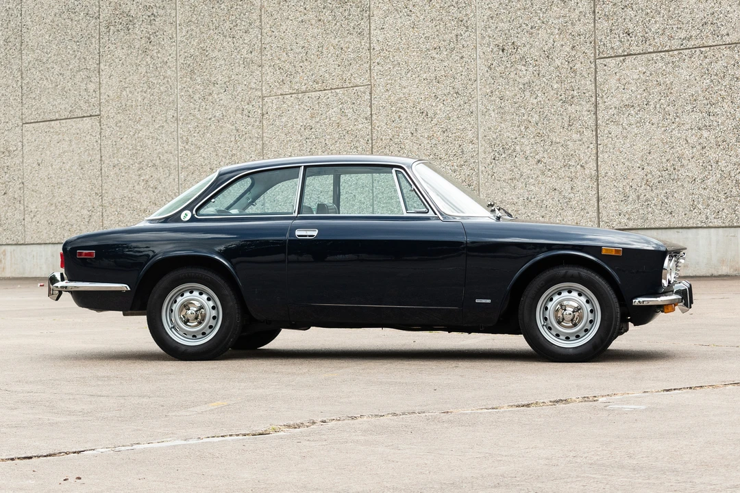 1974 Alfa Romeo 2000 GT Veloce - Image 6 of 31