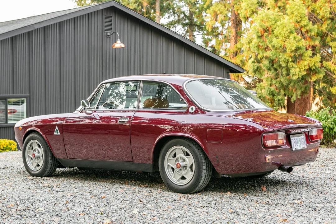 1974 Alfa Romeo 2000 GT Veloce - Image 5 of 31